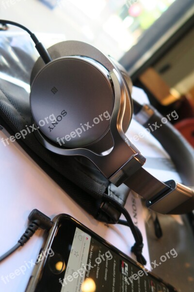 Headphones Coffee Shop Tech Audio Technology