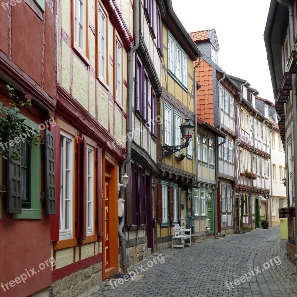 Resin Halberstadt Truss Road Architecture