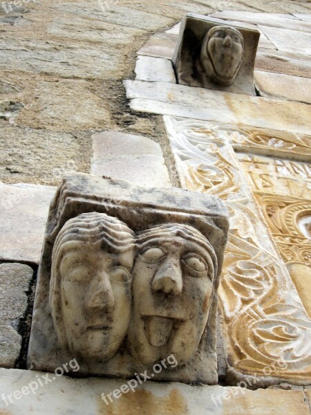 Faces Medieval Saint-génis-des-fontaines Abbey Capital