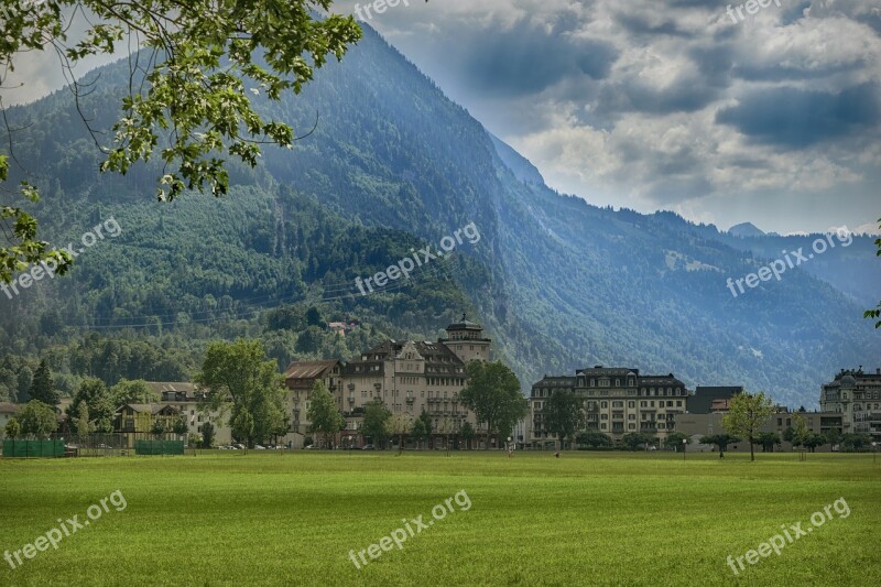 Prado Green Grass Panorama Interlaken