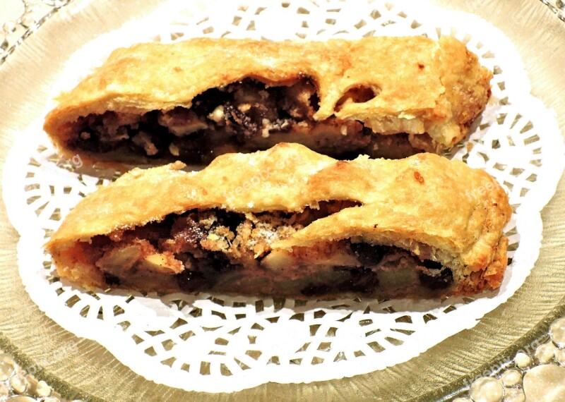 Strudel Pastry Apple Raisins Nuts