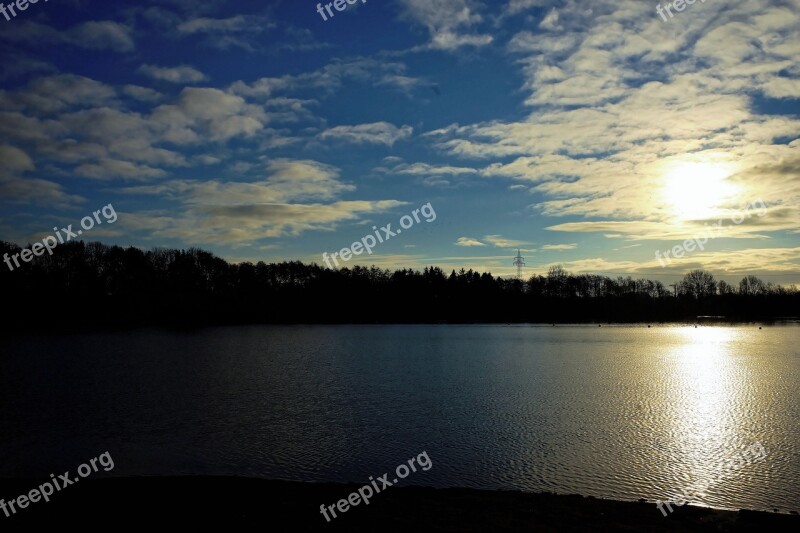 Sunrise Lake Stretch Late Autumn Cool