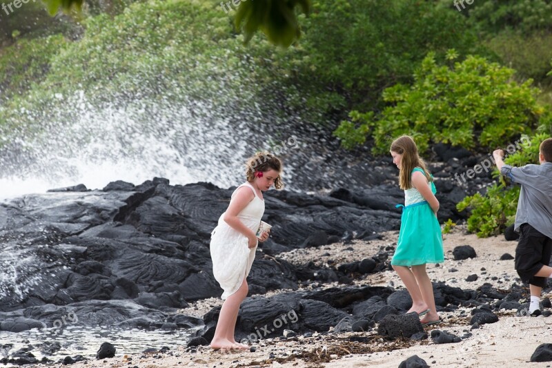 Girls Beach Hawaii Vacation Water