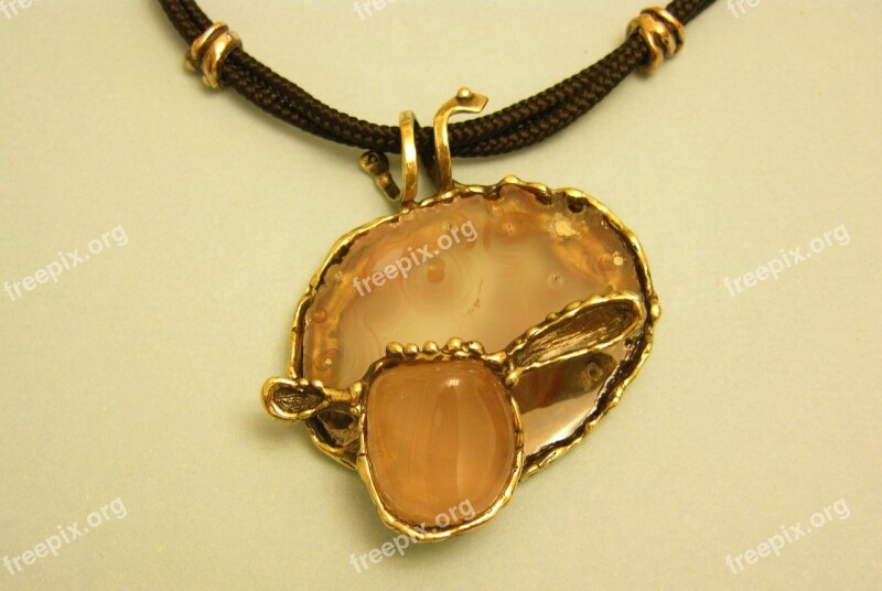 Jewel Lamb Bronze Agate Rose Quartz