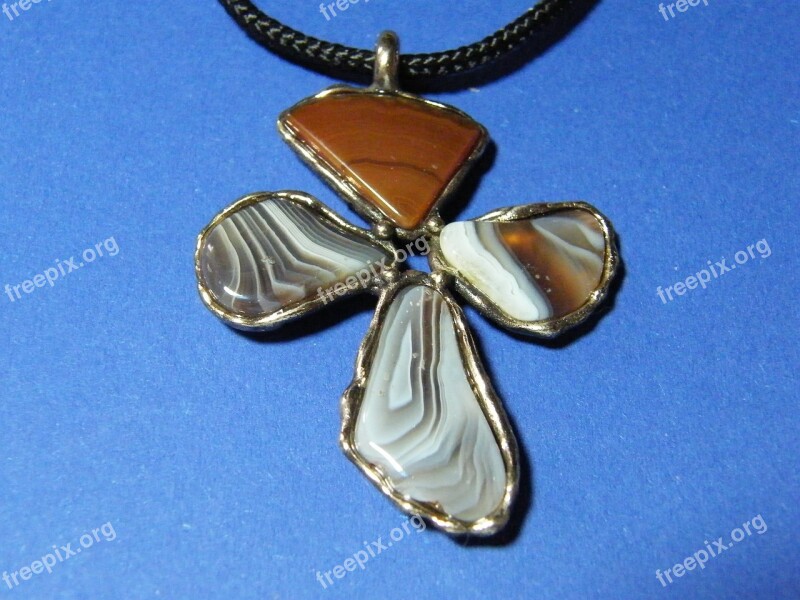 Jewel Own Product Agate Bronze Pendant