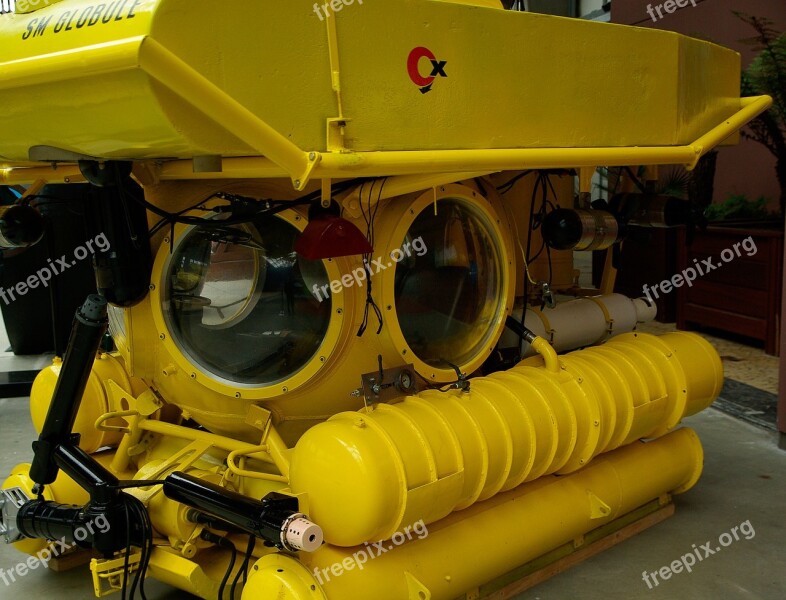 Submarine Exploration Diving Free Photos