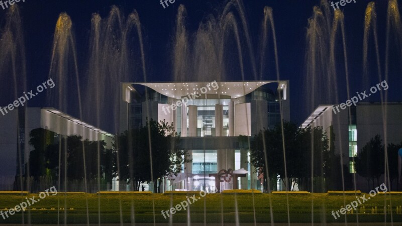 Federal Chancellery Germany Berlin Evening Water