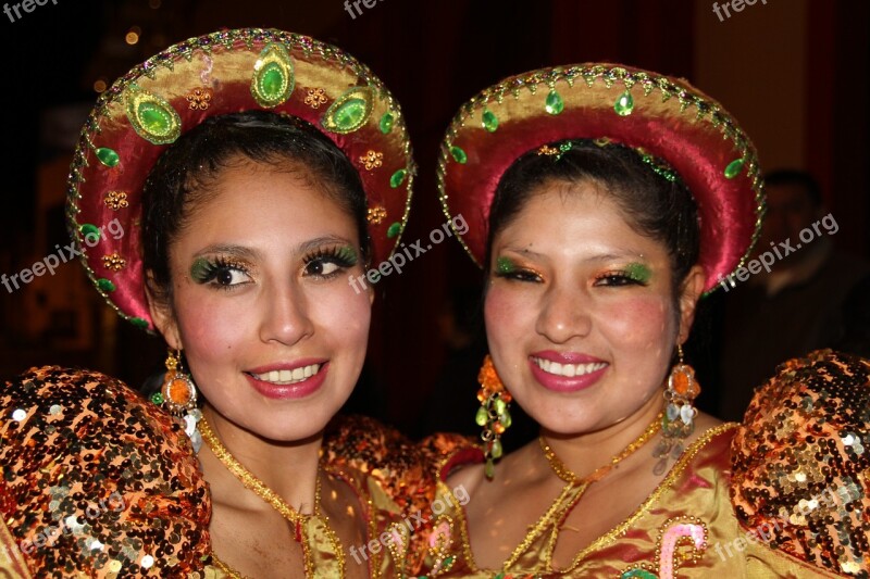 Puno Peru Carnaval Candelaria Girls