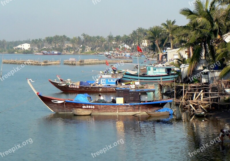 Viet Nam Hoi-an Lagoon Boats Fishermen