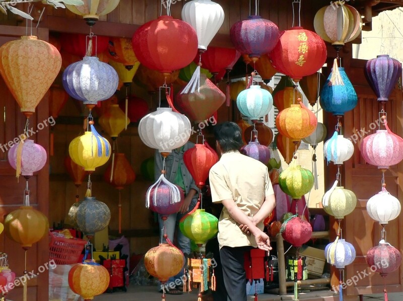 Viet-nam Hoi-an Color Display Market