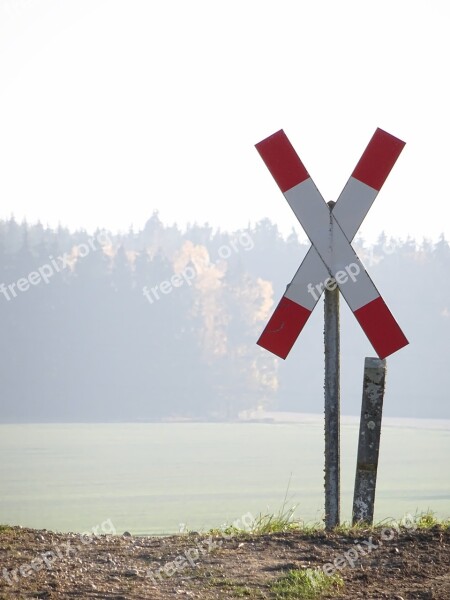 Fog Andreaskreuz Train Note Street Sign