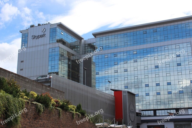 Glasgow Skypark Exterior Mirror Windows Landmark