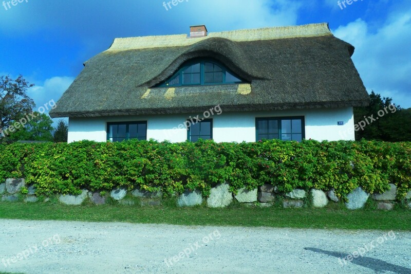 Thatched Cottage Baltic Sea Rügen Island Free Photos