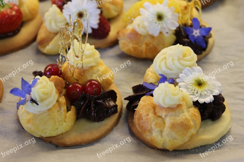 Patisserie Saint-honoré Bake Cream Puff Free Photos