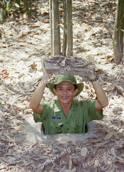 Cu Chi Tunnels Vietcong Vietnamese