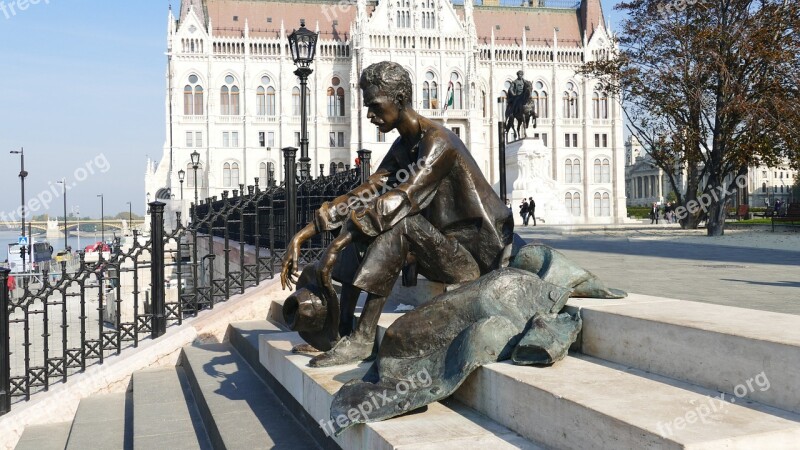 Bronze Statue Attila József Danube Embankment Sitting Dtairs Men's