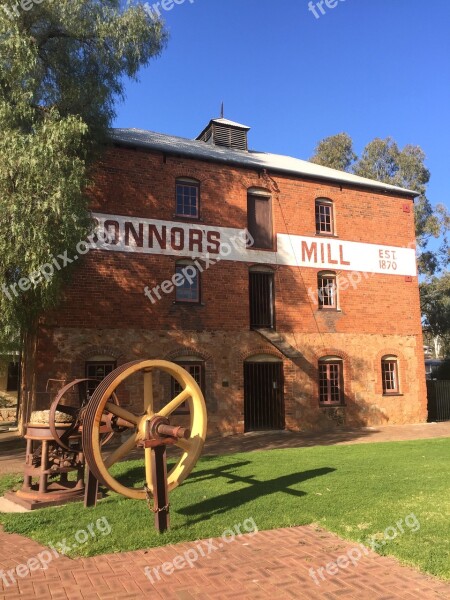 Connors Mill Vintage Old Australian