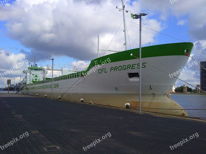 Port Rotterdam Shipping Green Water