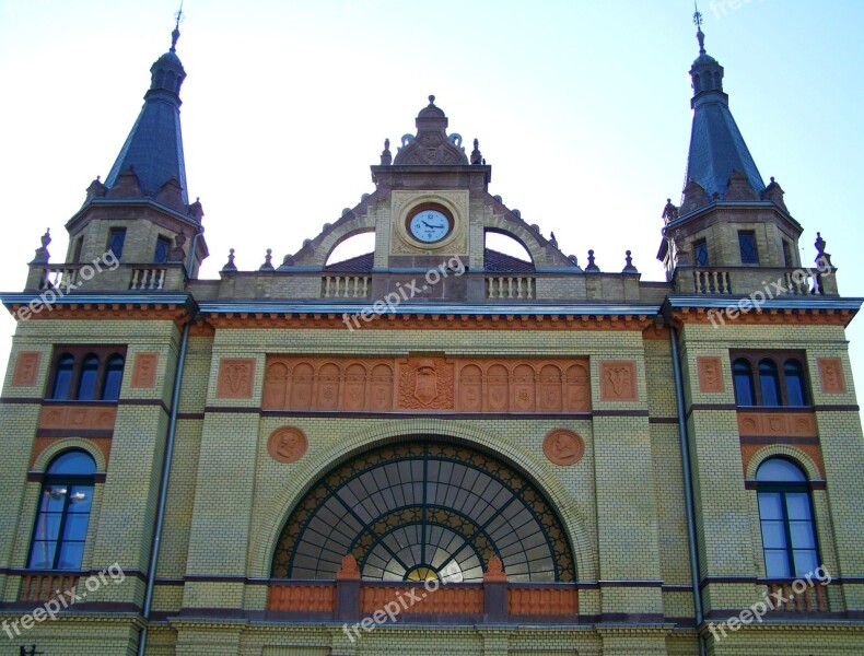 Train Station Pecs Architecture Hungary Free Photos