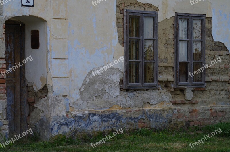 Old Building The Countryside Free Photos