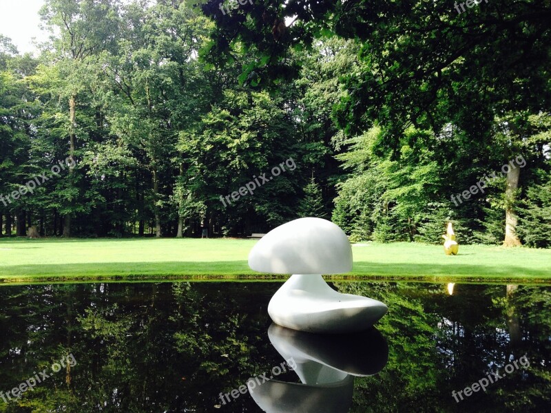 Marta Pan Duck Floating Pond Art