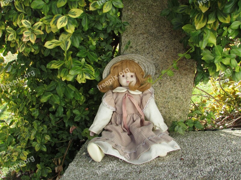 Autumn Bush Doll Romantic Antique