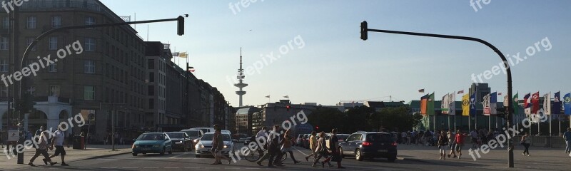 Hamburg Jungfernstieg Panorama Road In-street Ped Crossing