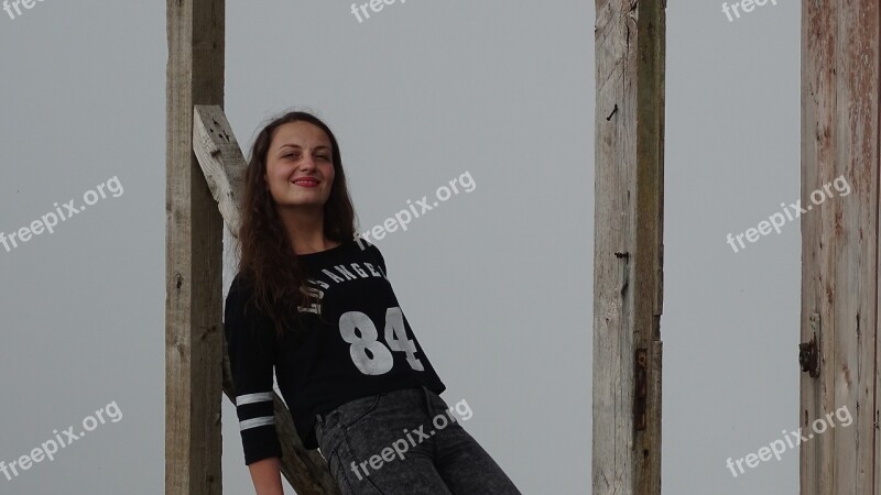 Young Woman Village Landscape Mountains Fog