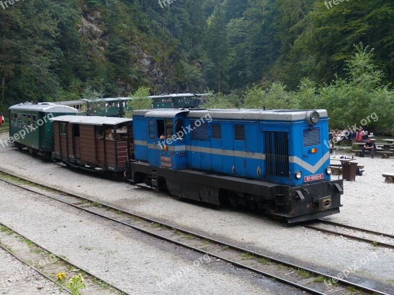 Water Railway Romania Transylvania Carpathian Mountains Railway