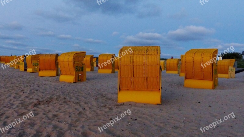 Clubs Mood Evening Light Beach Vacations