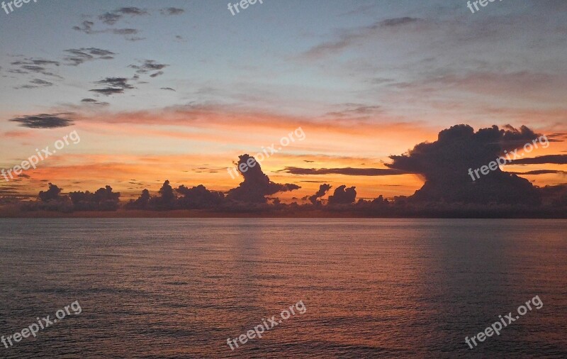 Sunrise Thunderhead Ocean Free Photos