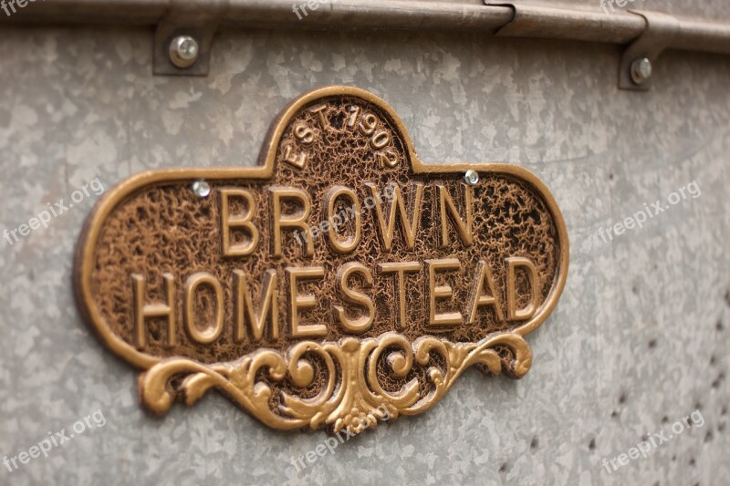 Brown Homestead Sign Real-estate House