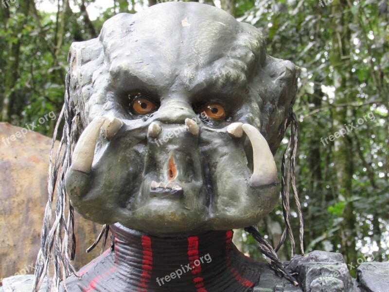 Predator Monster Alien Character Statue