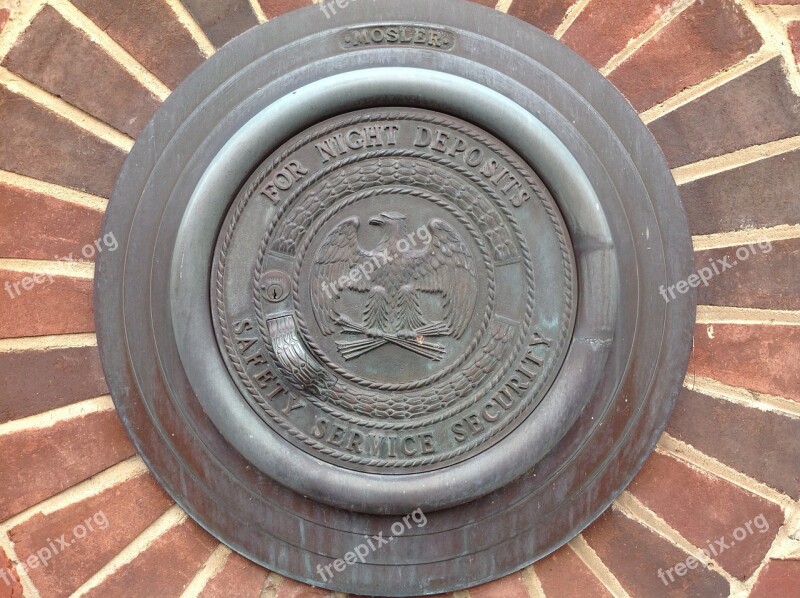 Seal Bronze Historic Circle Round