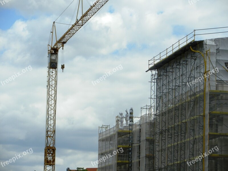 Building The Work Of The The Lift Construction Equipment