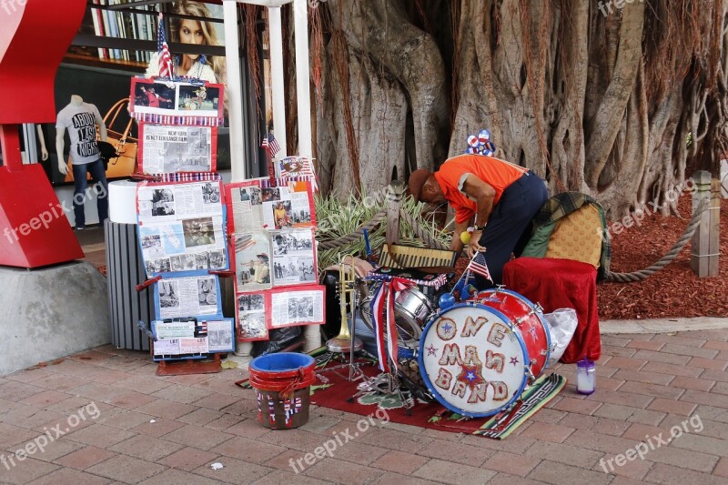 Music Street Work Artist Exposure