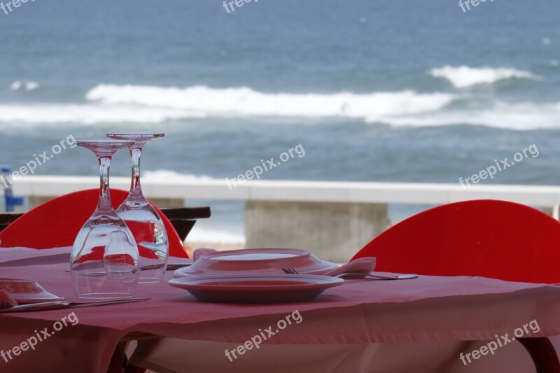 Table Waiting Someone Love Saudade