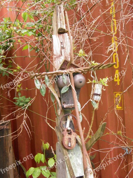 Sculpture Garden Recycled Creative Found