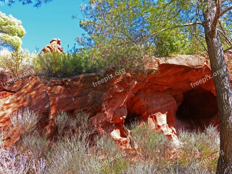 Cave Rock Red Sandstone Mountain Erosion