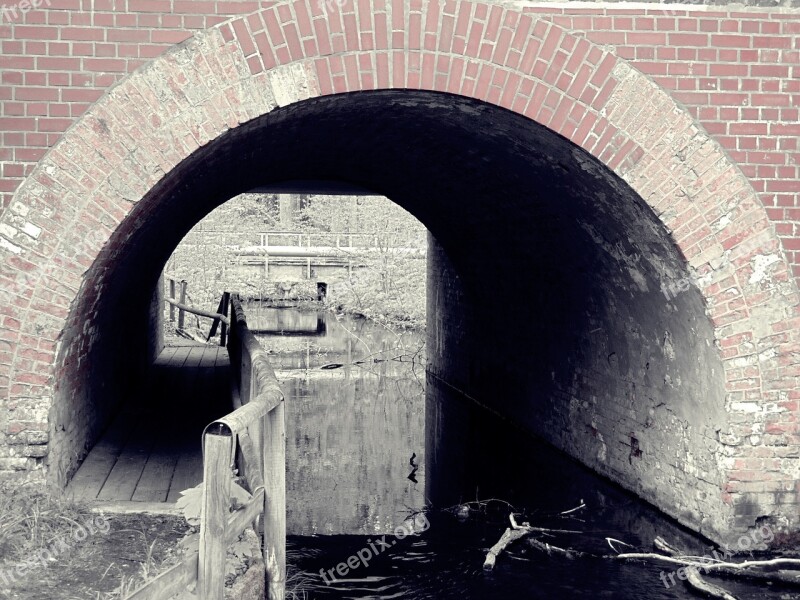 Tunnel Passage Shadow Underpass Dark