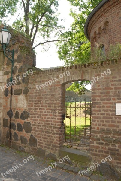 Zons Historic Center Wall Architecture Road