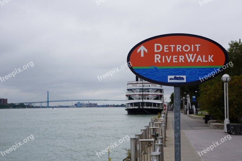 Detroit River Walk Riverside Detroit Princess River Detroit River