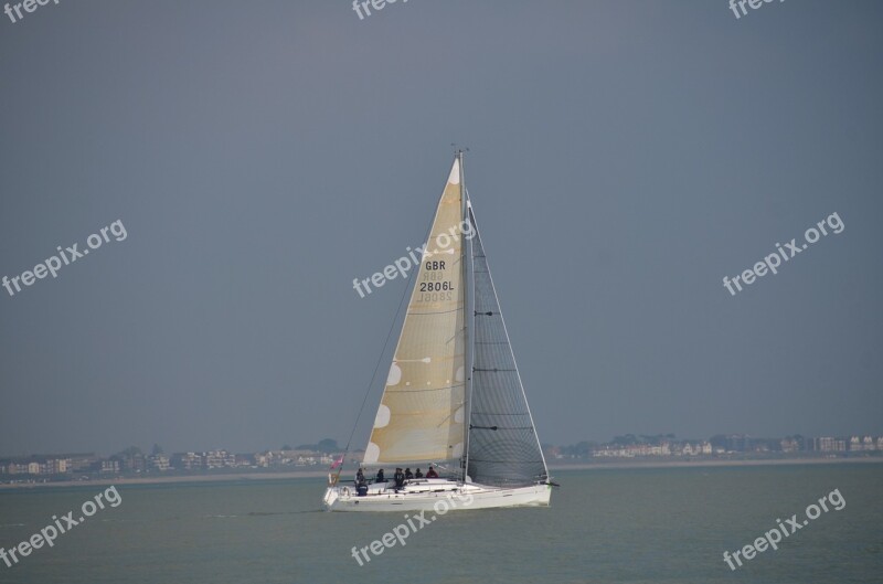 Sail Boat Solent Uk Yacht Water