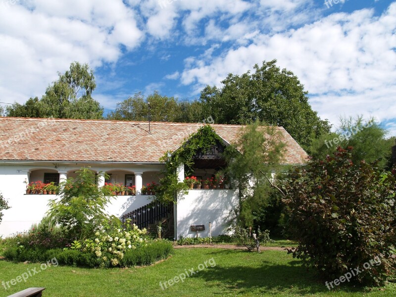 Village Country House Blue Sky Green Grass Cloud