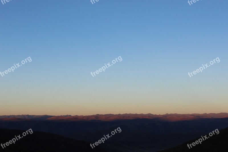 Plateau Early In The Morning Mountains Views Check Out