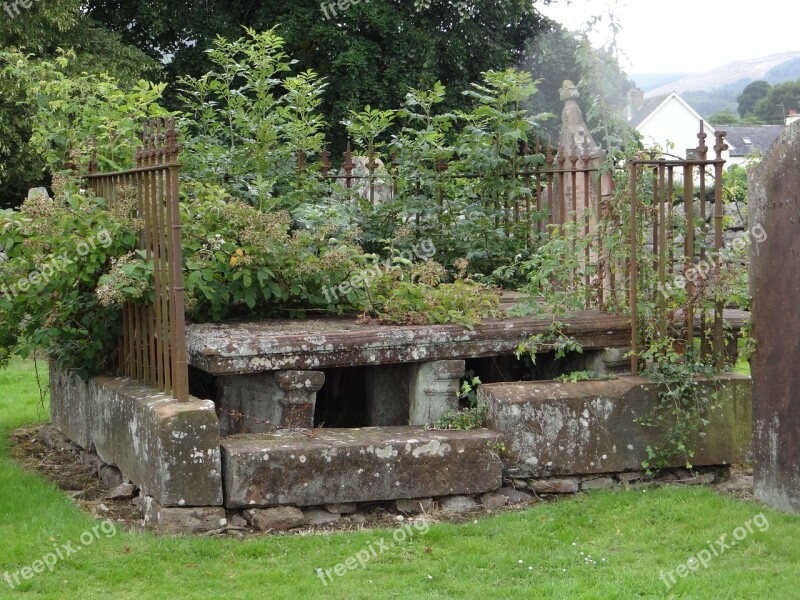 Grave Crypt Death Mourning Tomb