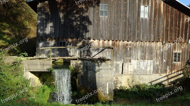 The Founding Fathers Poland The National Park Building Water