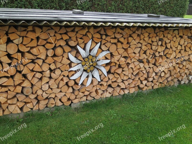 Edelweiss Wood Firewood Art Holzstapel