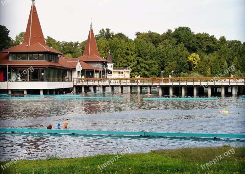 Hévíz The Thermal Lake Hungary Spa Bathing