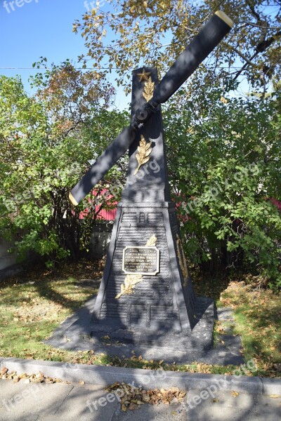 Irkutsk City Monument To Aviators Russia Park